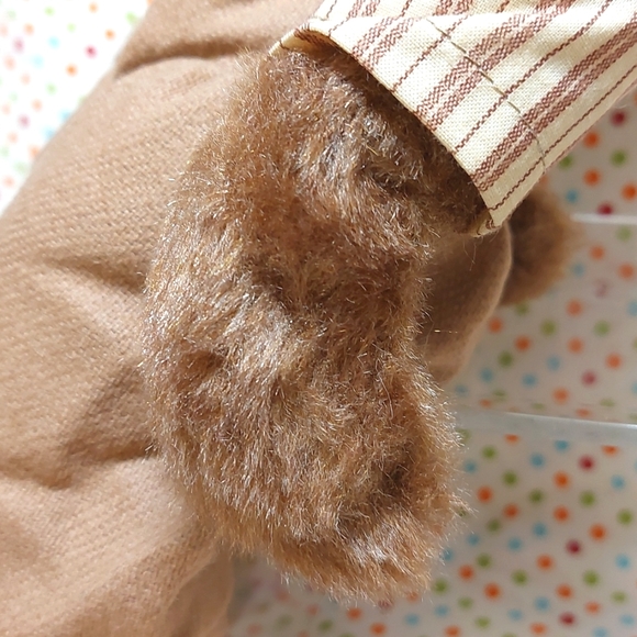 BearlyThere Inc. Christmas Collectable Bear - Picture 7 of 9